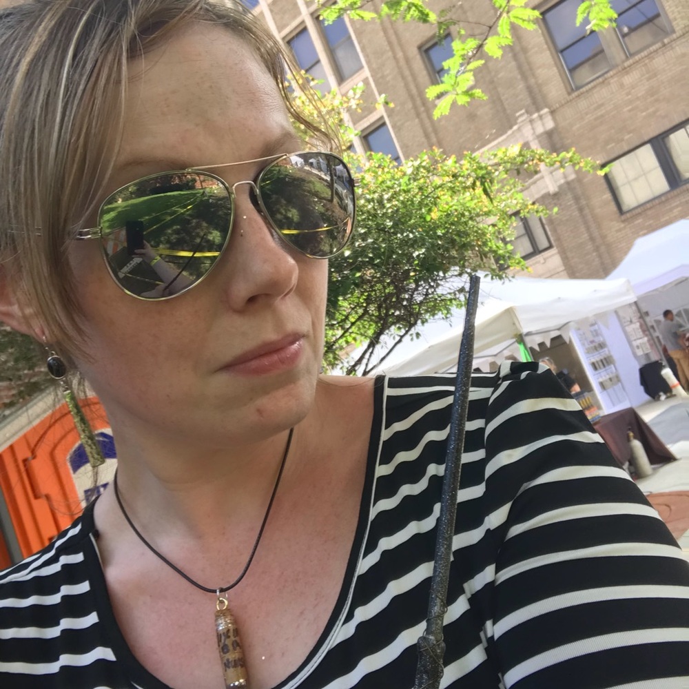 Meet your Posher, Nicolle